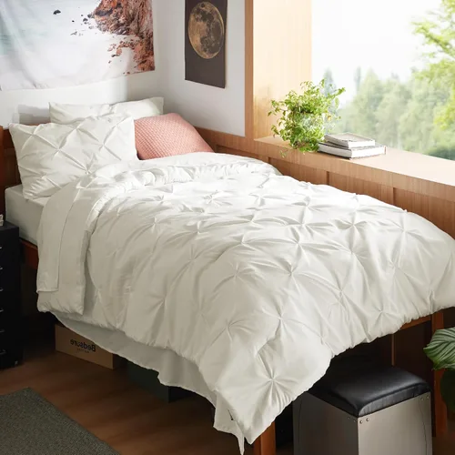 Vista 12 de Bedsure Juego de edredón tamaño King extragrande gris - Juego de ropa de cama en una bolsa de 7 piezas, juego de cama pintuck GentleSoft™ gris