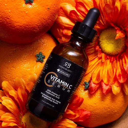 Vista 4 de Sérum vitamina C para cara Radha Beauty, 2 onzas Líquidas, 20 % de vitamina C + E + ácido hialurónico orgánicos, también se puede utilizar