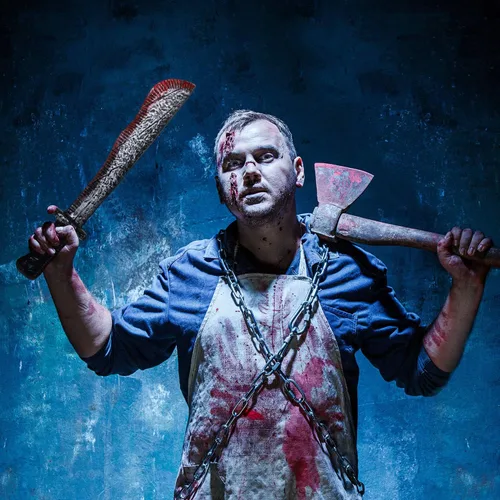 Vista 2 de Cuchillo de sangre falso de Halloween para disfraz de machete sangriento artificial cuchillo de sangrado de plástico para disfraces y cosplay