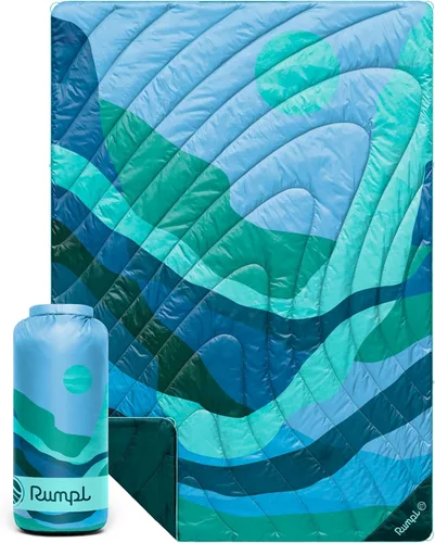 Vista 28 de Rumpl Manta Puffy Original - Manta de Camping Cálida y Resistente al Agua con Aislamiento Sintético 100% Reciclado, 52"x75", Original Puffy V2