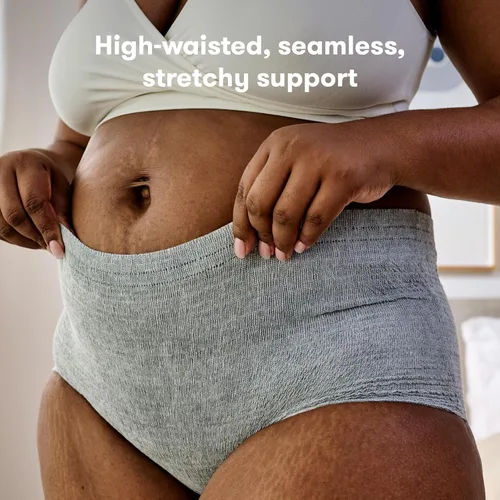 Vista 2 de Frida Mom Ropa interior posparto para mujer para recuperación de cesárea, cintura alta desechable, sin costuras con soporte elástico, esenciales