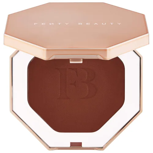 Vista 6 de Fenty Beauty by Rihanna Sun Stalk'r Instant Warmth Bronzer Bajan Gyal