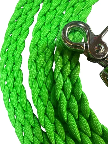 Vista 2 de riendas de cuerda de paracaídas trenzadas planas pony verde neón o caballo, tamaño caballo, cuerda lazo riendas