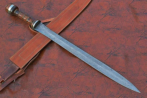 Vista 5 de Espada Maximus Gladuis de 29 pulgadas de largo, hoja de doble borde de acero de Damasco forjada a mano de 21 pulgadas, agarre de madera de nogal