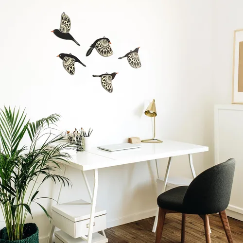 Vista 4 de Barydat 5 piezas de arte de pared de madera con pájaros voladores, decoración de pared de pájaros voladores, arte popular rústico, decoración