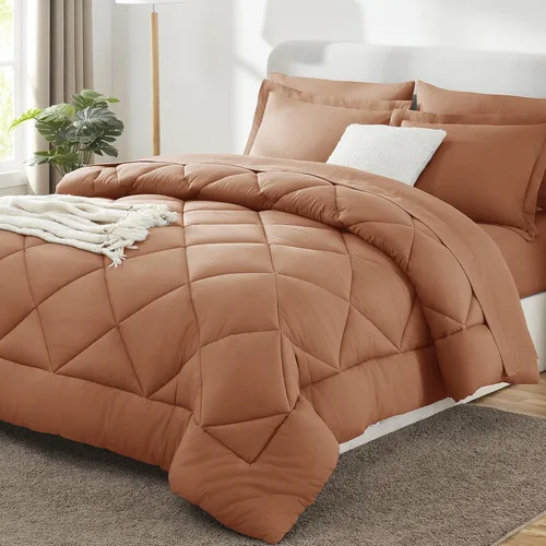 Vista 159 de CozyLux Juego de edredón de tamaño Queen, rojo burdeos, toda la ropa de cama en una sola bolsa, 7 piezas: edredón, fundas de almohada y de almohada