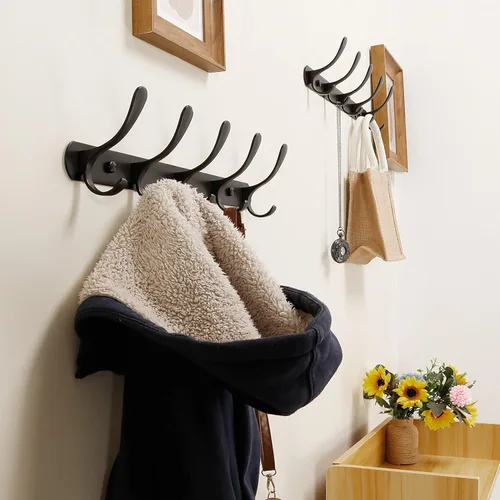 Vista 5 de SKOLOO Perchero de pared moderno, perchero de pared de metal con 5 ganchos, resistente riel de pared para colgar abrigos, chaquetas, ropa, Negro