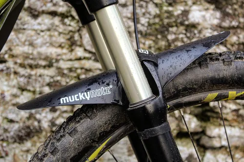 Vista 2 de Mucky Nutz, guardabarros facial XL