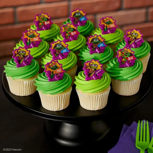 Vista 2 de DecoPac Anillos de poder de tortugas ninja mutantes adolescentes, decoraciones de cupcakes para fiestas de cumpleaños, pasteles y celebraciones