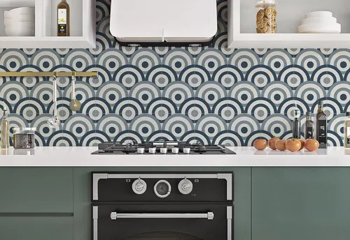 Vista 6 de COLAMO LUXURY Swatch - Azulejo despegable y adhesivo azul brillante, autoadhesivo para salpicadero de cocina para pared de acento, azulejo de pared