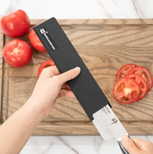 Vista 5 de Restaurantware Protector de cuchilla de plástico negro para cuchillos, se adapta a Santoku y cuchillo de chef, 8.5 x 2 pulgadas, forro de fieltro, a