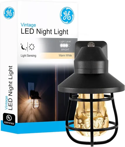 GE - Luz nocturna LED vintage, enchufable, con sensor de atardecer a amanecer, estilo casa de campo, iluminación ambiental, decoración del hogar,