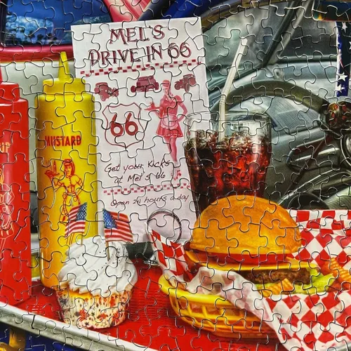 Vista 7 de Springbok 's Rompecabezas de 1000 piezas Mel's Drive in - Fabricado en Estados Unidos