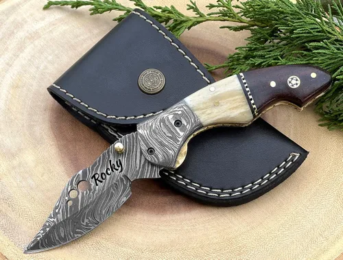 Vista 6 de Cuchillo de bolsillo de acero de Damasco para hombres con funda de cuero, cuchillos de caza plegables hechos a mano de 7 pulgadas, con asa, cuchillo