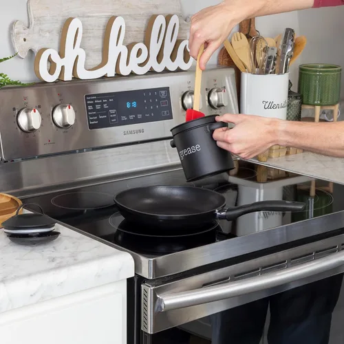 Vista 5 de AuldHome Design Contenedor de Grasa Esmaltado con Colador (Negro), Lata de Almacenamiento de Cocina Estilo Granja, Etiquetado "Grease