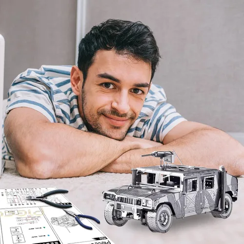 Vista 6 de Piececool Kit de modelos de automóvil de rompecabezas de metal 3D, kit de modelos de vehículos militares Hummer H1, rompecabezas de cerebro, kits
