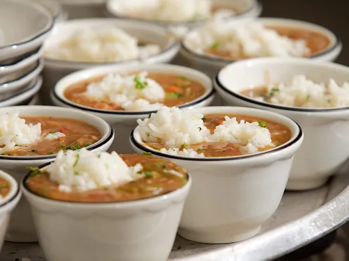 Vista 2 de Tony Chachere's Condimento criollo 32oz (paquete de 2 sin paquete de sal)