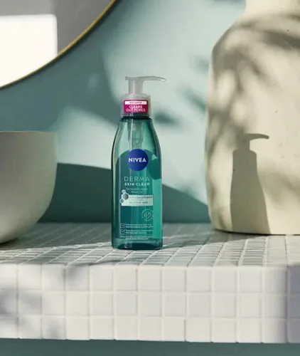 Vista 2 de NIVEA Gel de lavado Derma Clear para piel propensa a imperfecciones150ml