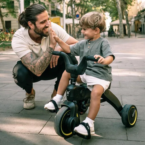 Vista 9 de Doona Liki Trike S3, Desert Green - Triciclo compacto 5 en 1 plegable, apto para niños de 10 a 36 meses