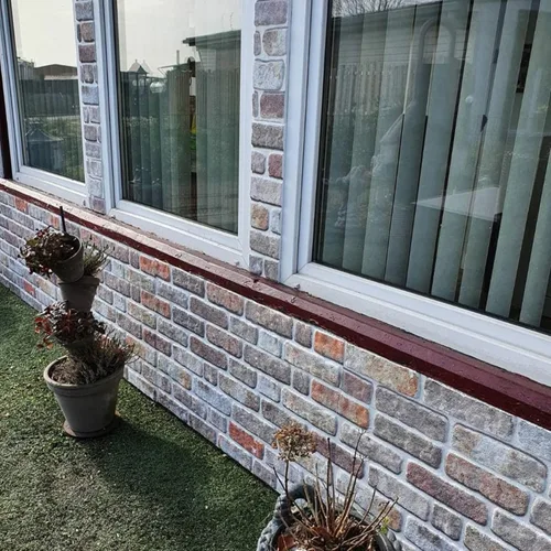 Vista 4 de Dundee Deco Paneles de pared 3D de ladrillo sintético, revestimiento de pared de aspecto de piedra marrón beige, espuma de poliestireno, muestra