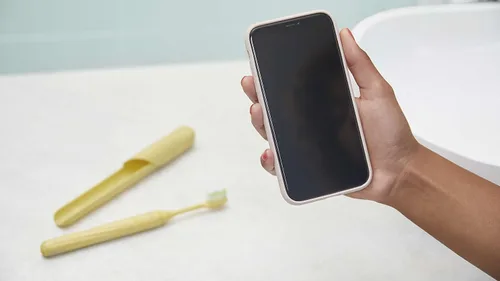 Vista 8 de Philips One de Sonicare HY1100/02 Cepillo de dientes con batería, color amarillo mango