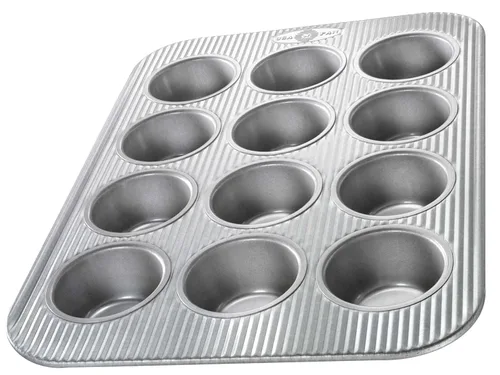 Vista 2 de USA Pan Moldes rectangulares antiadherentes de aluminio para hornear, juego de 3, 9 x 13 x 2.25 pulgadas