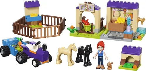 Vista 2 de LEGO Friends 4+ Mia's Foal Stable 41361 Kit de construcción (118 piezas)