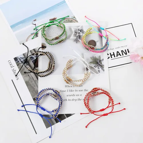 Vista 6 de Paquete de 12/6 piezas Pulseras de San Benito Protección hechas a mano con cordón rojo y negro, pulseras de muñeca Benedict ajustables, medalla