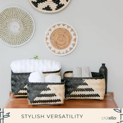 Vista 4 de Crutello Cestas de almacenamiento de bambú tejidas, juego de 3 cestas de bambú con patrón negro y natural para almacenamiento, cesta bohemia