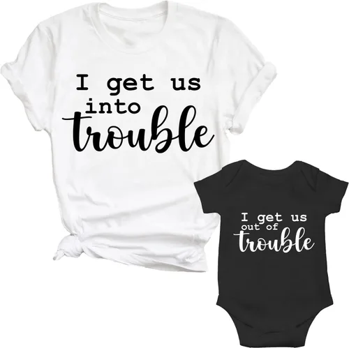 Camisas a juego para mamá y yo, camisa con texto en inglés "I Get Us Into Trouble", camisa con texto en inglés "I Get Us Out of Trouble", camisas a
