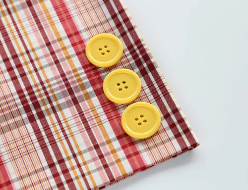 Vista 11 de 100 botones negros de 1 pulgada (0.984 in) botón de resina de 4 agujeros para coser y manualidades de bricolaje