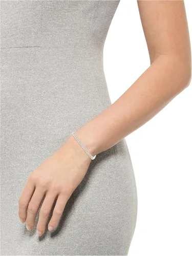 Vista 2 de Tienda Essentials Pulsera de cadena de malla de plata esterlina u oro sobre plata esterlina, 7 u 8 pulgadas, (anteriormente colección Tienda)