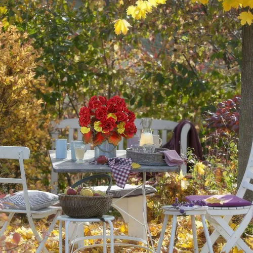 Vista 6 de CISDUEO 2 Piezas Flores de Otoño Artificiales para Decoración Geranios Falsos Rojos Flores de Primavera Falsas para Macetas Exteriores Plantas Otoño