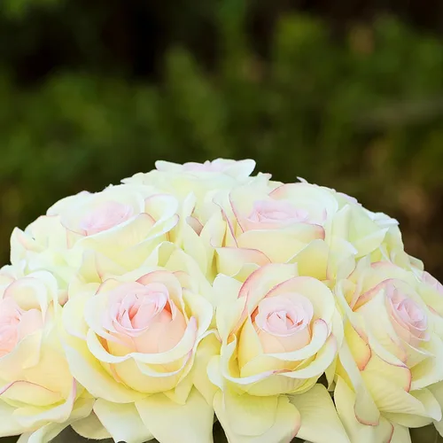 Vista 5 de ENOVA FLORAL Flores artificiales de seda de 16 cabezas en jarrón, arreglo de rosas sintéticas en jarrón redondo con agua sintética para centros
