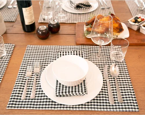 Vista 2 de Lush Decor Gingham Check - Servilleta teñida de hilo a cuadros, 18.0 x 18.0 in, color blanco roto y negro