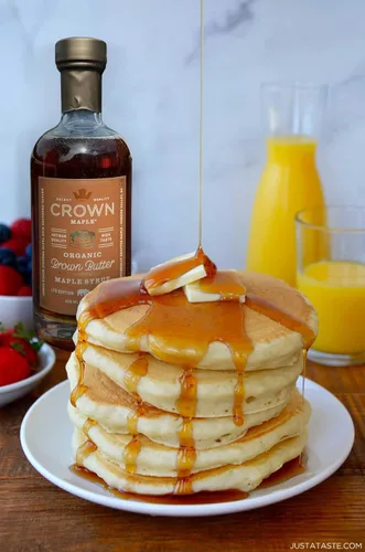 Vista 4 de Crown Maple Jarabe de Arce Orgánico con Sabor a Mantequilla Marrón, Sin Gluten, Sin Conservantes, Sin OMG, para Panqueques, Gofres y Tostadas