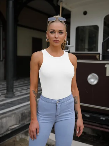 Vista 4 de Camisetas sin mangas para mujer, de verano, básicas, de punto delgado, acanaladas, con espalda cruzada