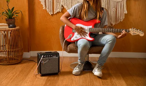 Vista 2 de Amplificador de guitarra eléctrica Fender Frontman 10G