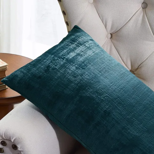 Vista 2 de Home Soft Things Juego de 2 fundas de almohada de terciopelo texturizado, 14 x 26 pulgadas, color verde azulado profundo, fundas decorativas