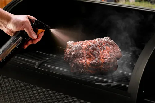 Vista 7 de Oklahoma Joe's® Botella de spray 2 en 1 e inyector de adobo, negro - 6285584R06