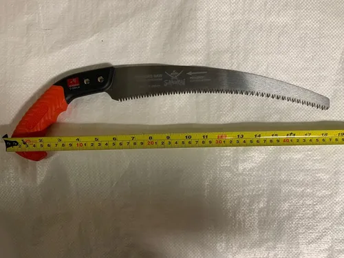 Vista 7 de Kanzawa Samurai Ichigeki - Sierra de podar 12.992 in C-330-LH con agarre Ergo (naranja) con vaina, fabricada en Japón