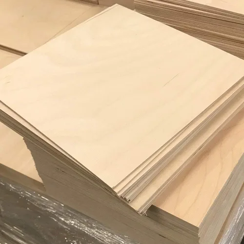 Vista 8 de Madera contrachapada de abedul báltico B/BB de 6 mm, 1/4" x 12" x 12" (24 piezas) - Perfecta para manualidades, proyectos escolares y de bricolaje