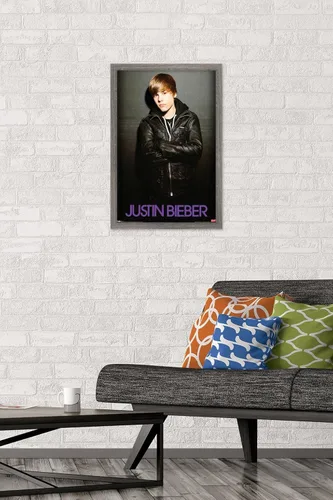 Vista 2 de Trends International Justin Bieber - Póster de pared de amor, 14.725 x 22.375 pulgadas, versión enmarcada de madera de granero