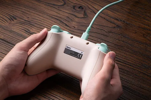 Vista 8 de 8Bitdo Ultimate 2C Hall Effect Joysticks and Hall Triggers Wired Controller for Windows PC and Android, with Remappable L4/R4 Bumpers, Turbo