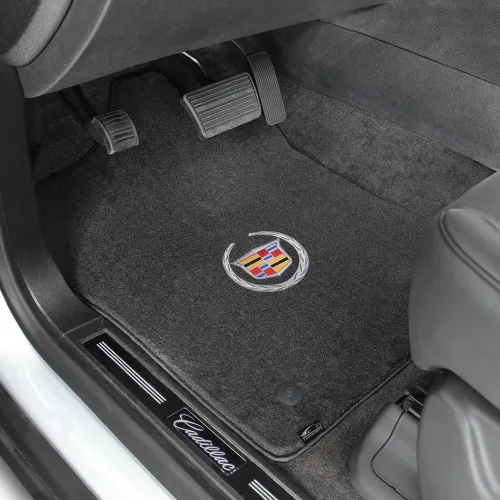 Vista 2 de Lloyd Mats 2 alfombrillas de terciopelo de ébano con logotipo de Cadillac compatibles con Cadillac CTS AWD Coupé (2011-2015)
