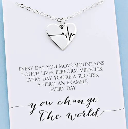 Vista 3 de A Charmed Impression Collar de plata de ley con latido del corazón de EKG - Regalo de gratitud de enfermera EMT