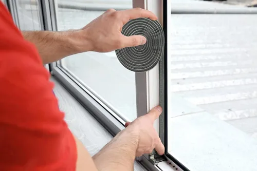 Vista 7 de Bruiefpap Burlete impermeable de 16.5 pies para puertas y ventanas, sello de puerta autoinsonorizante, aislamiento de puerta para correderas, Gris