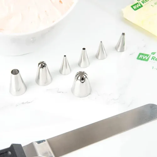 Vista 5 de Restaurantware Pastry Tek - Punta de pastelería reutilizable para glaseado de flores – #1G resistente a las abolladuras, punta de pastelería