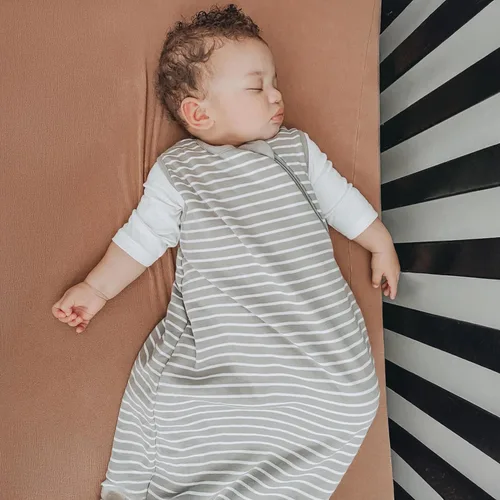 Vista 5 de Woolino Saco de dormir para bebé de lana merino y algodón orgánico, saco de dormir clásico para 4 estaciones, saco de dormir con cremallera