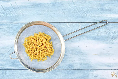 Vista 5 de HIC Kitchen Colador de malla fina con mango auxiliar, acero inoxidable 18/8, 6 pulgadas, para tamizar, escurrir y colar pasta, verduras, caldos